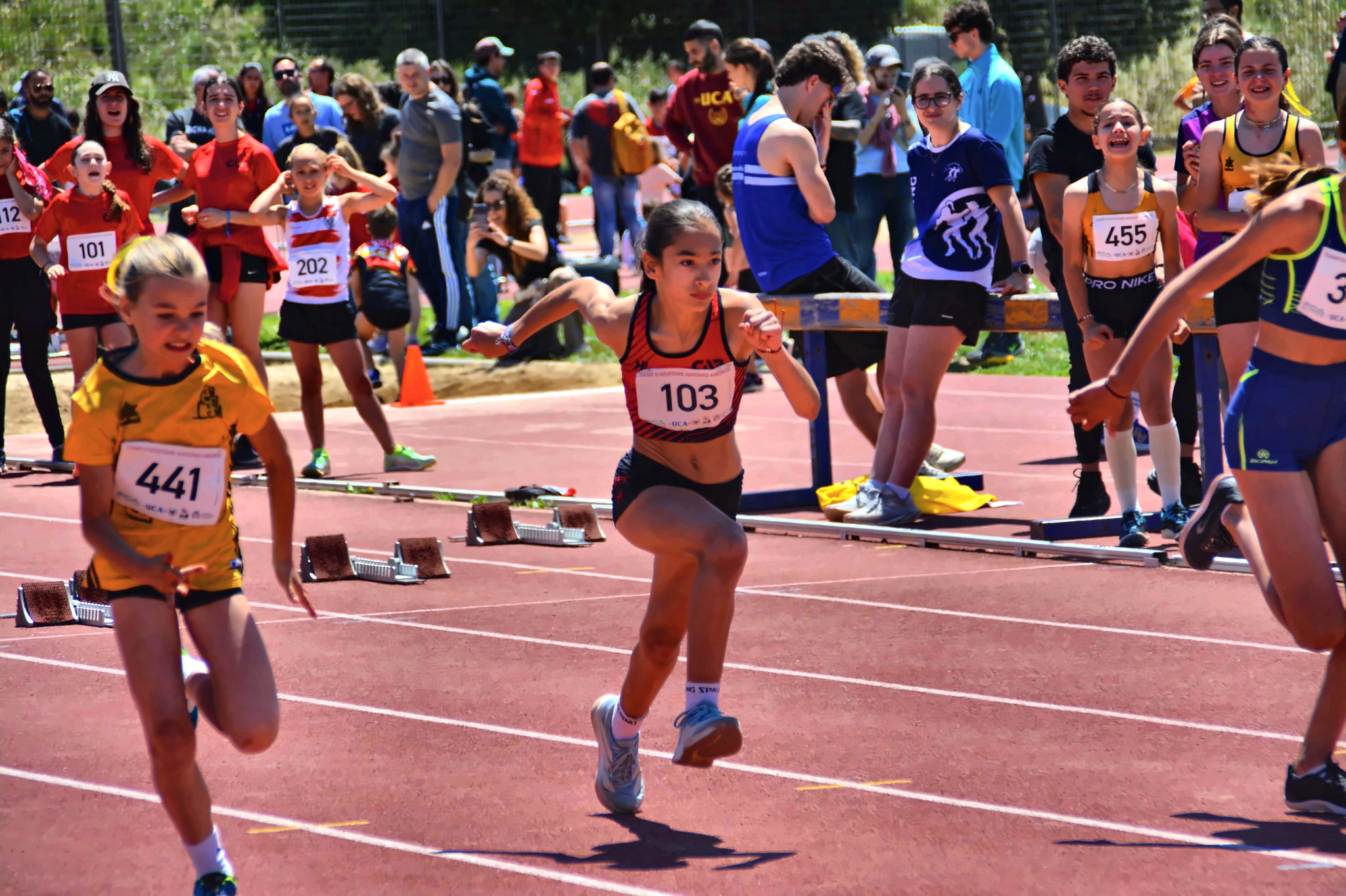 Club Atletisme Badalona - Escola